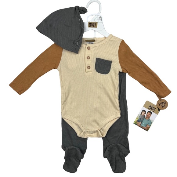 Mario Lopez Baby 3-piece Bodysuit Footed Pants Hat Outfit Set - Size 3/6M - Picture 1 of 4